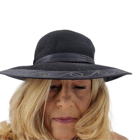 Vintage Womens Peruvian Hat Riding Wool Embroidered Ribbon Rim Rope Band Black 5 - Picture 1 of 10
